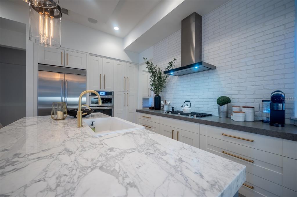 LAKE CLUB PH II - Residential