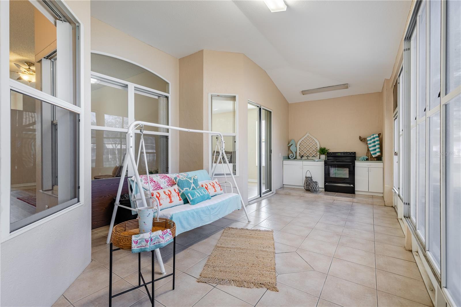 EUSTIS 44 GABLES - Residential