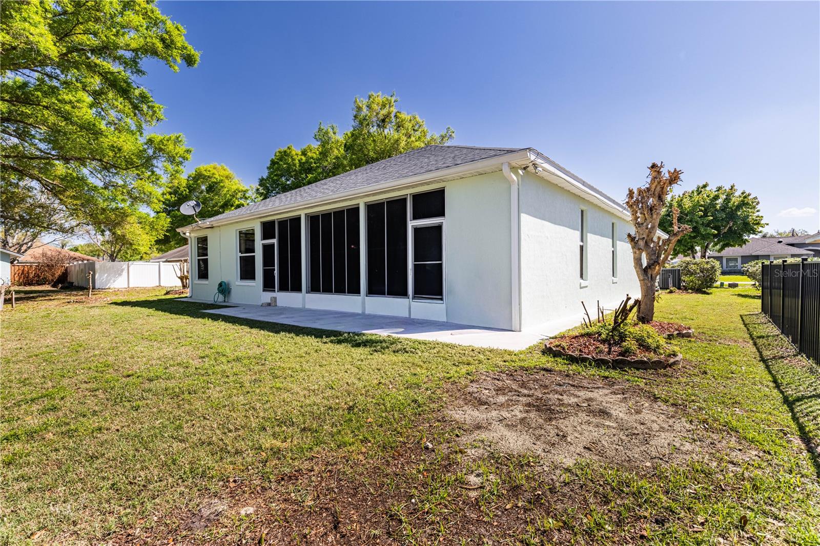 EUSTIS 44 GABLES - Residential