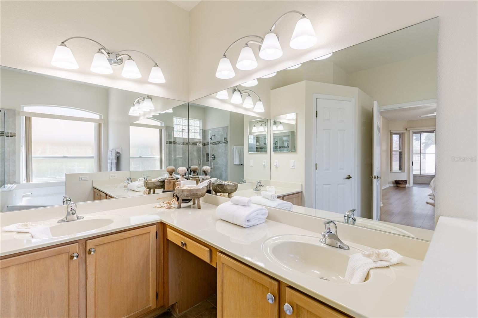 EUSTIS 44 GABLES - Residential