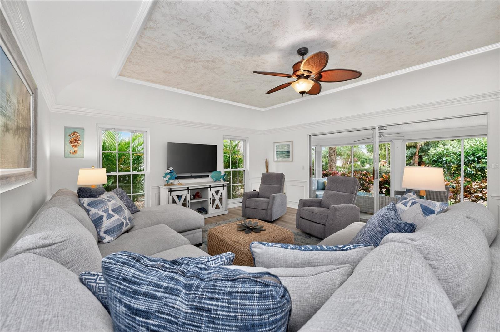 ENGLEWOOD GOLF VILLAS 06 - Residential