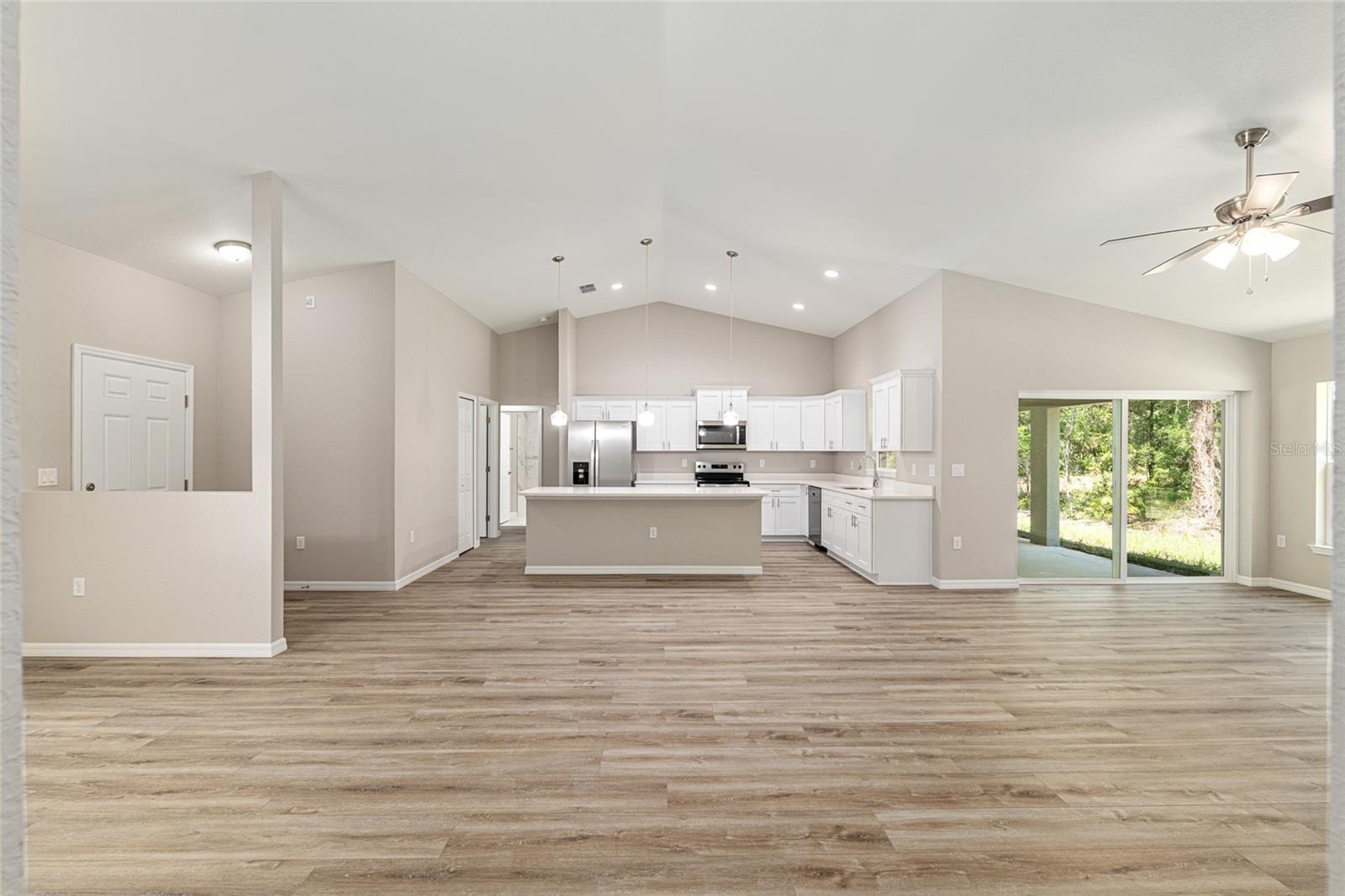 ROLLING HILLS UN 01 - Residential
