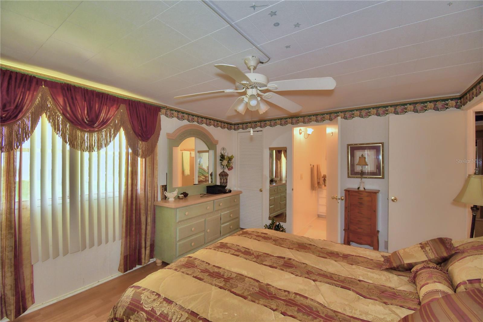 ARIANA SHORES MHP - Residential