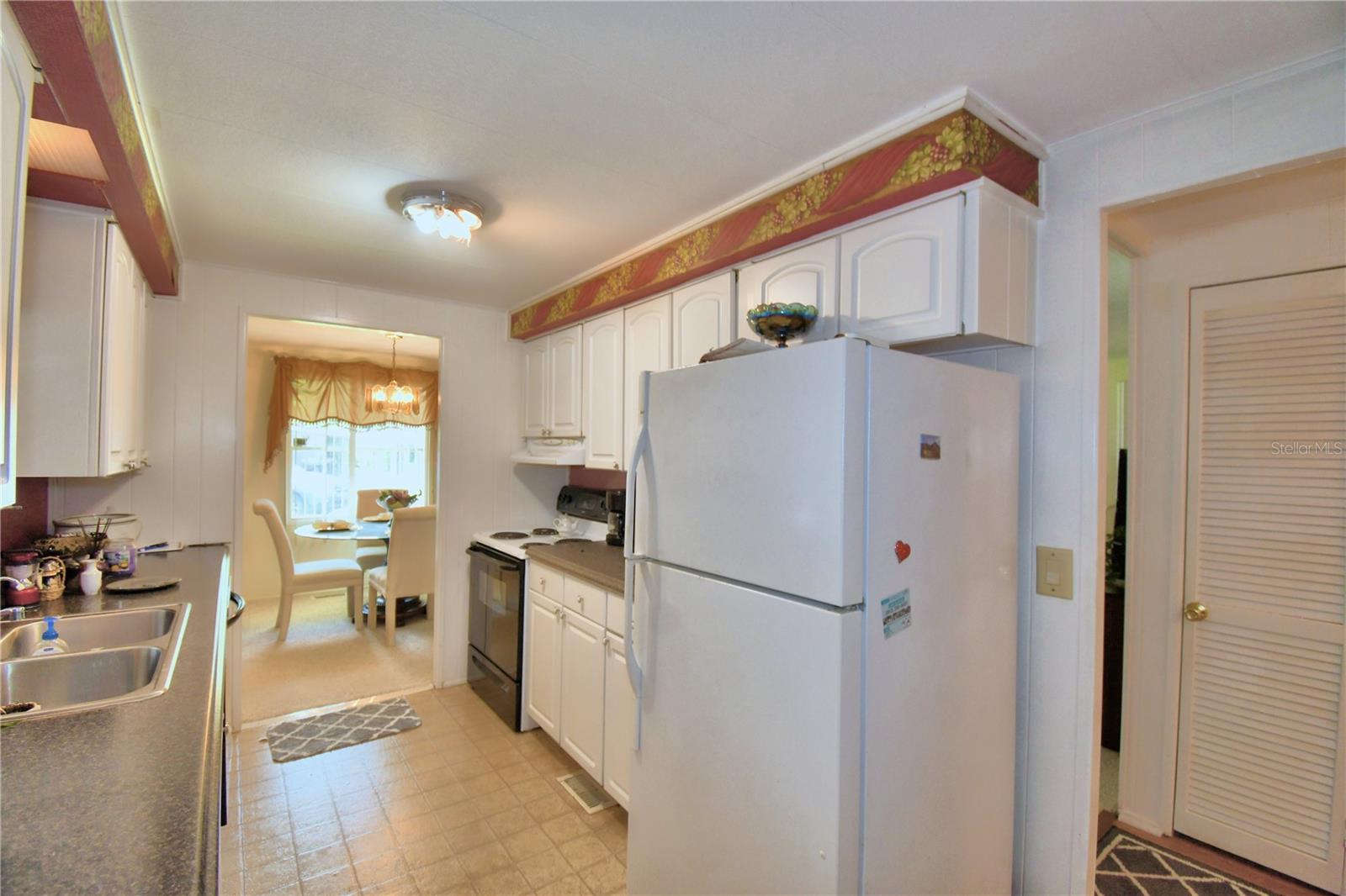 ARIANA SHORES MHP - Residential