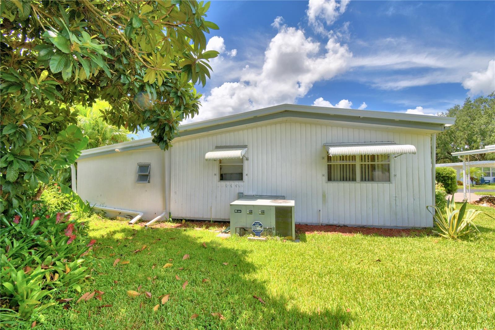 ARIANA SHORES MHP - Residential