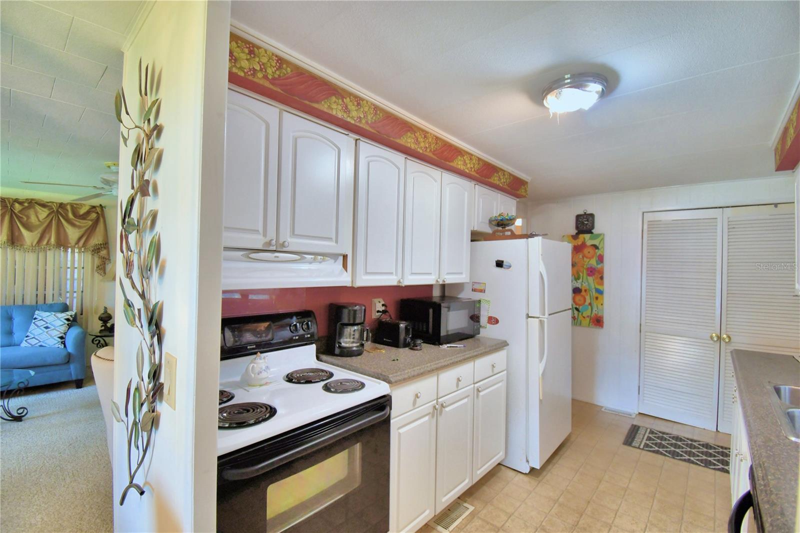 ARIANA SHORES MHP - Residential