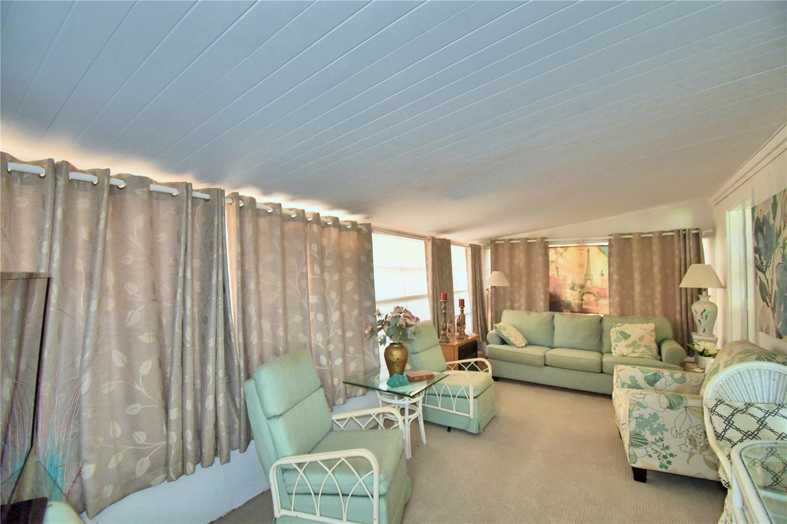 ARIANA SHORES MHP - Residential