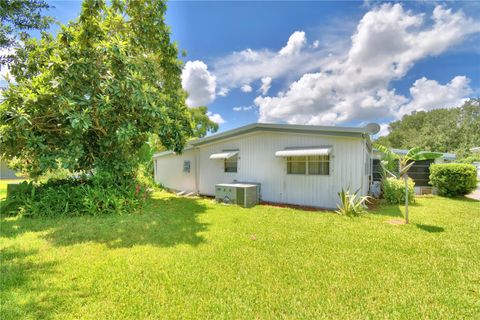 A home in AUBURNDALE