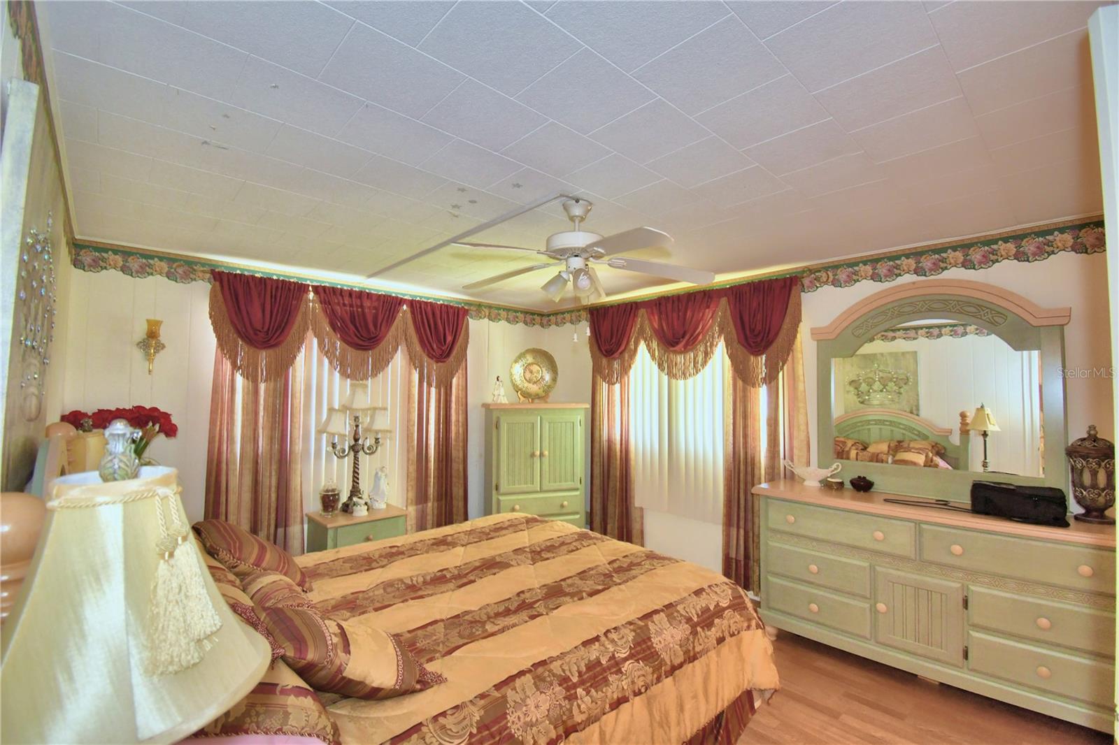 ARIANA SHORES MHP - Residential