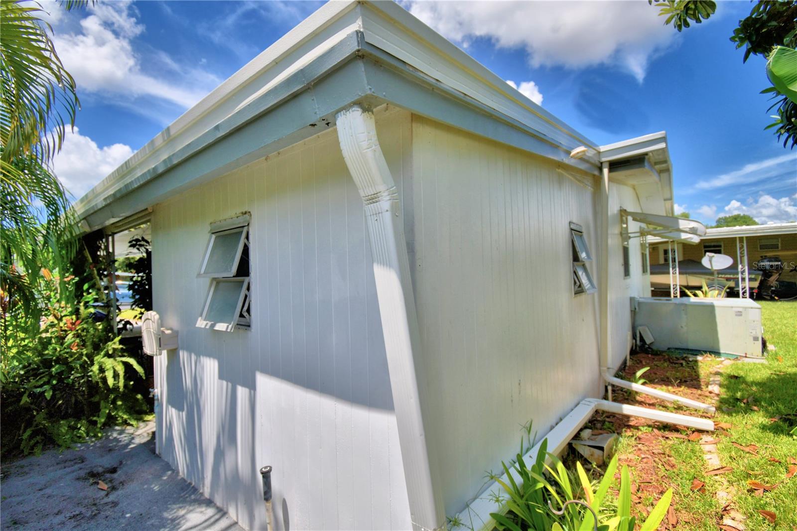 ARIANA SHORES MHP - Residential