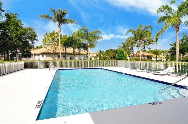 STONEYBROOK GOLF & COUNTRY CLUB - Residential