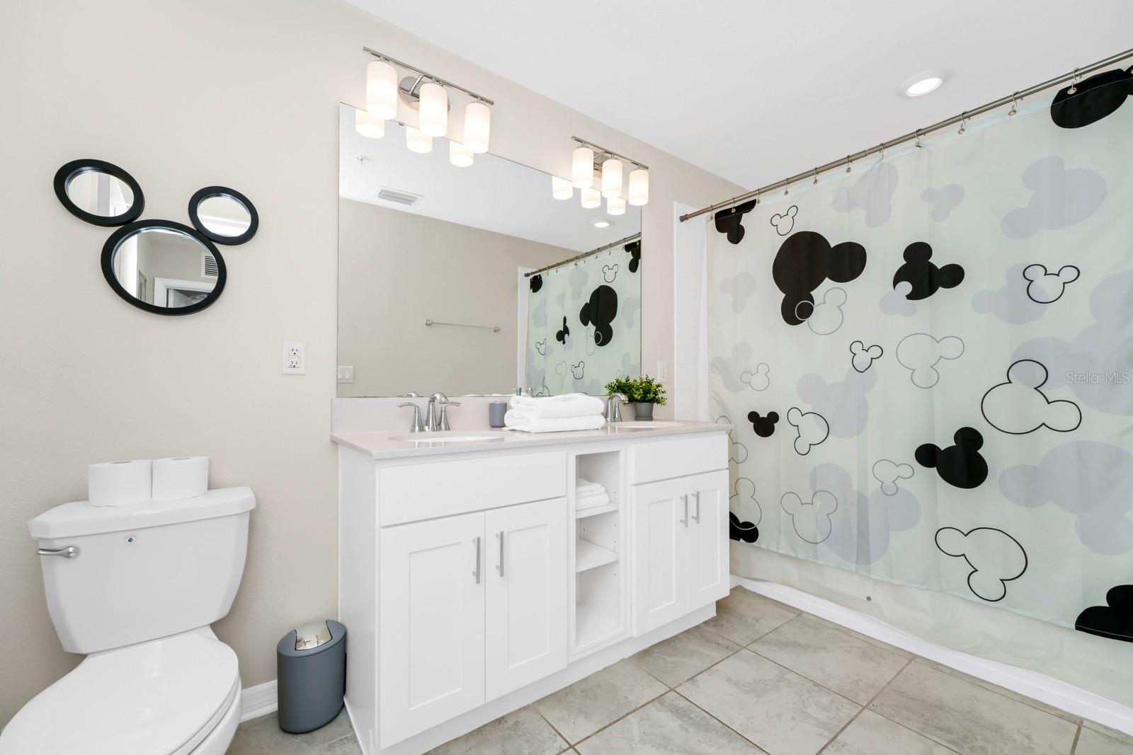 THE TERRACES AT STOREY LAKE CONDO 3 PH 11 - Residential