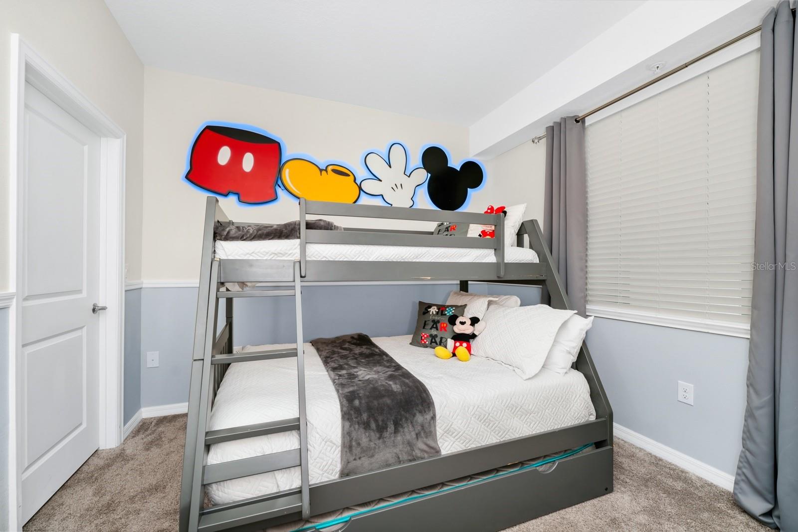 THE TERRACES AT STOREY LAKE CONDO 3 PH 11 - Residential