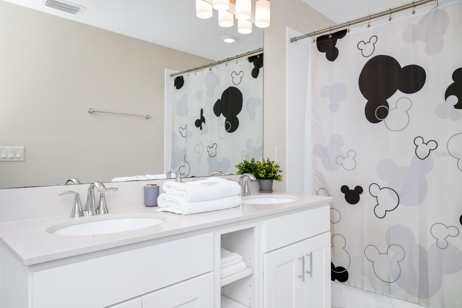 THE TERRACES AT STOREY LAKE CONDO 3 PH 11 - Residential