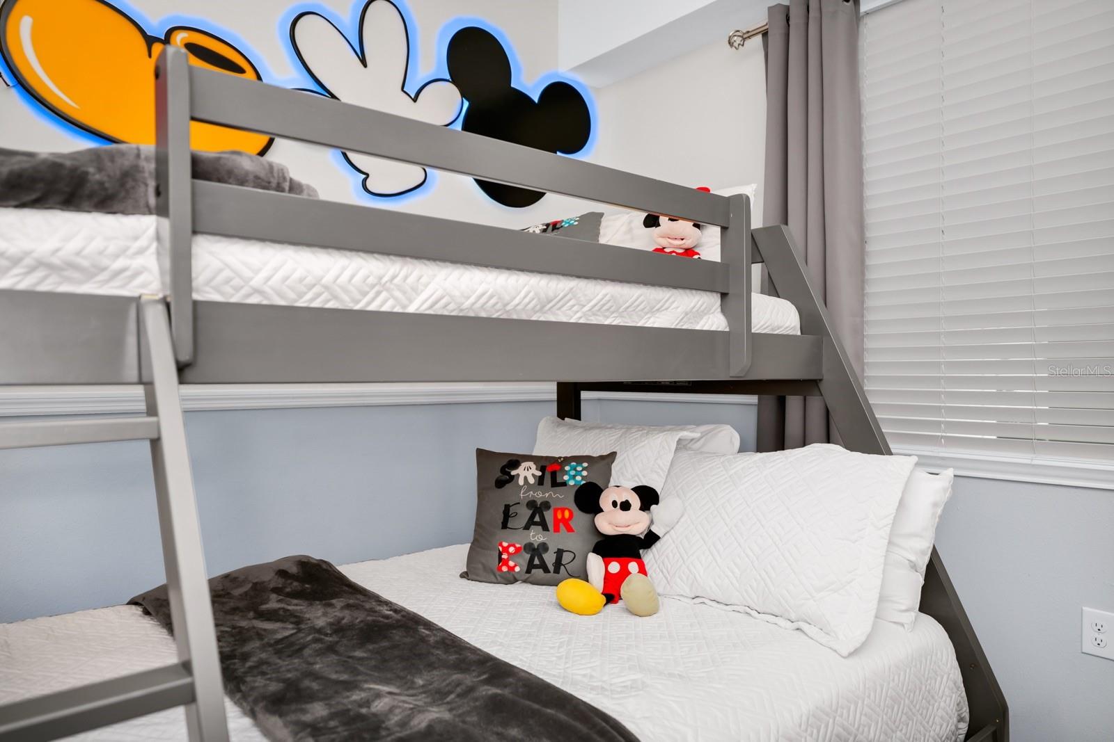 THE TERRACES AT STOREY LAKE CONDO 3 PH 11 - Residential