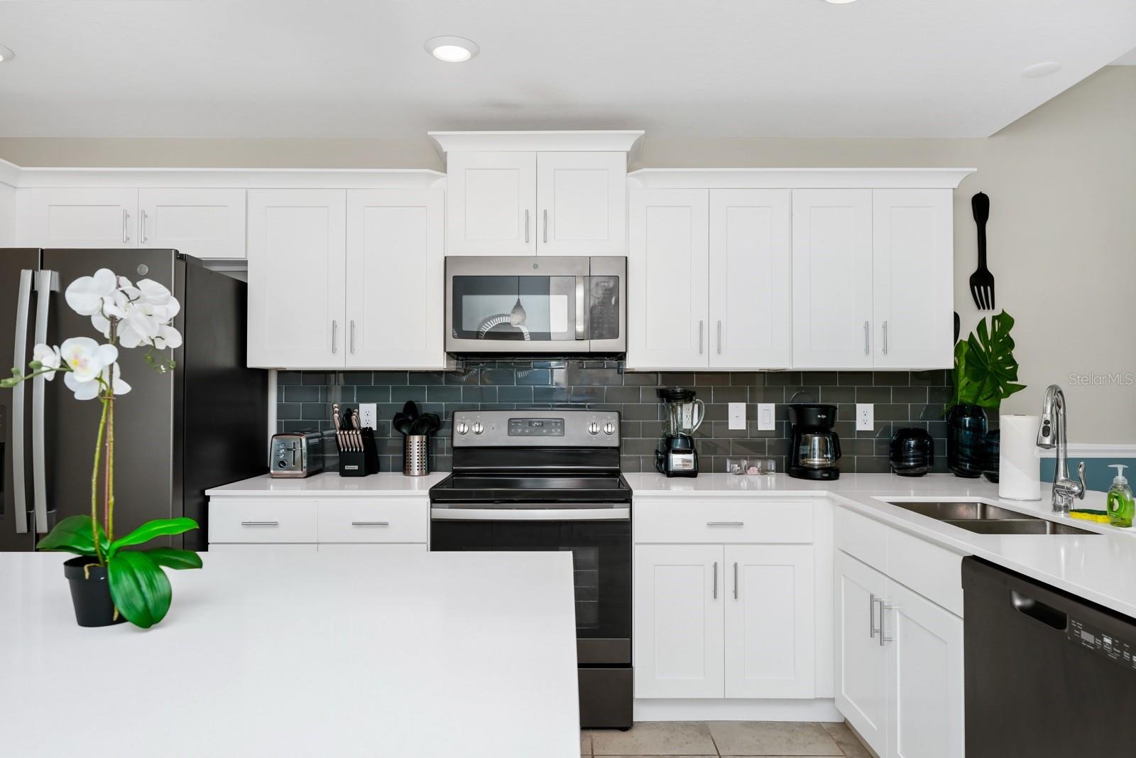 THE TERRACES AT STOREY LAKE CONDO 3 PH 11 - Residential