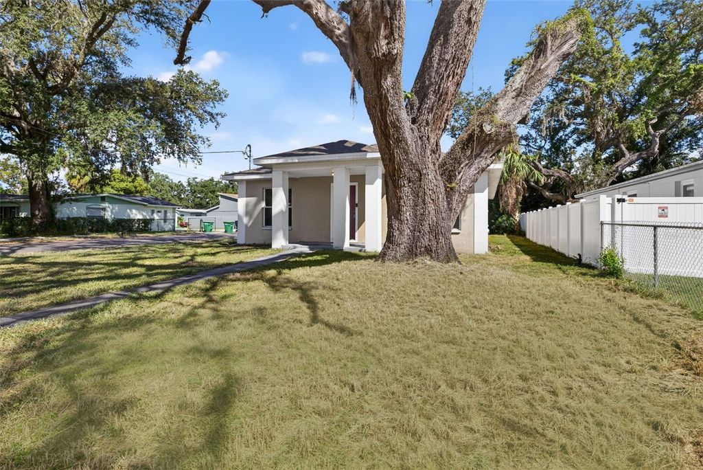 Photo of 2602 E Emma Street, Tampa, FL 33610 (MLS # TB8432663)