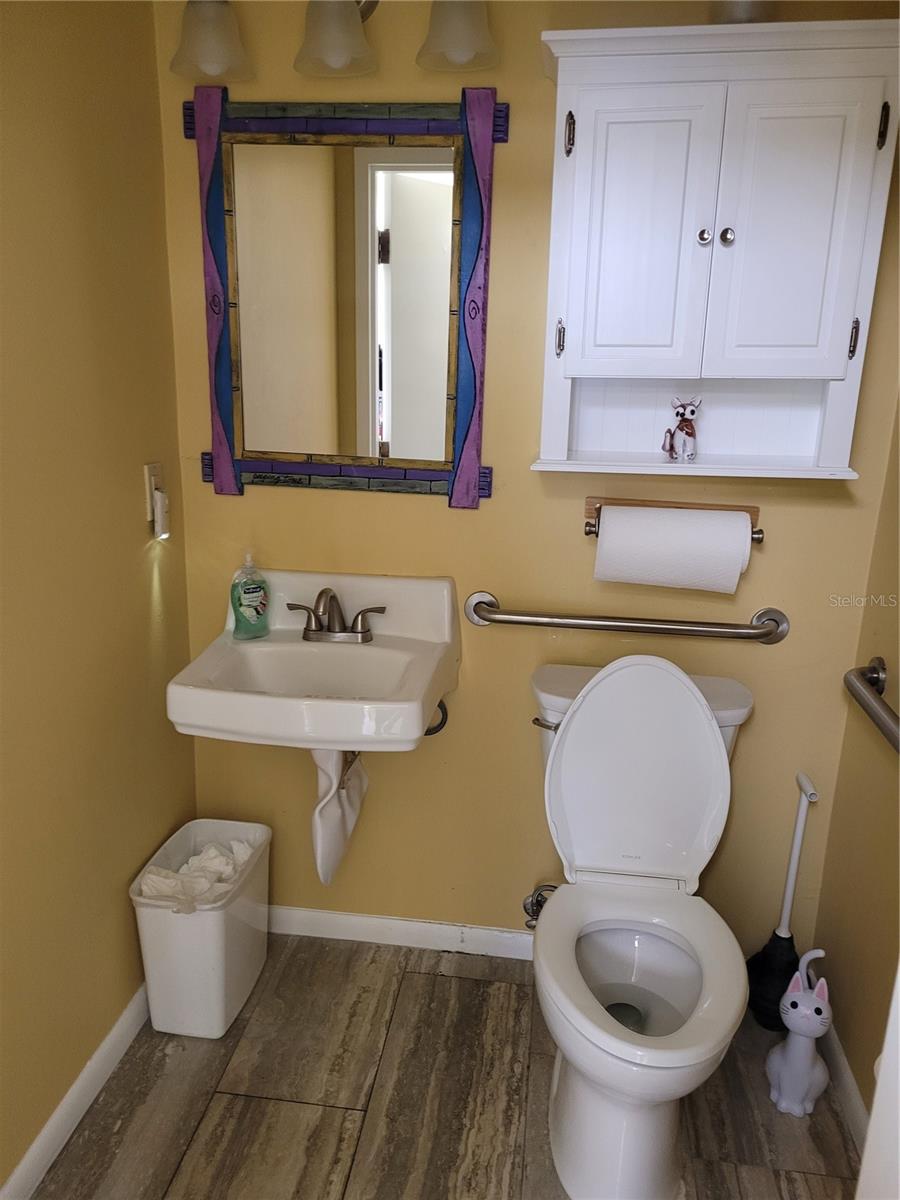 HUNTINGTON OFFICE PARK - Commercial Sale