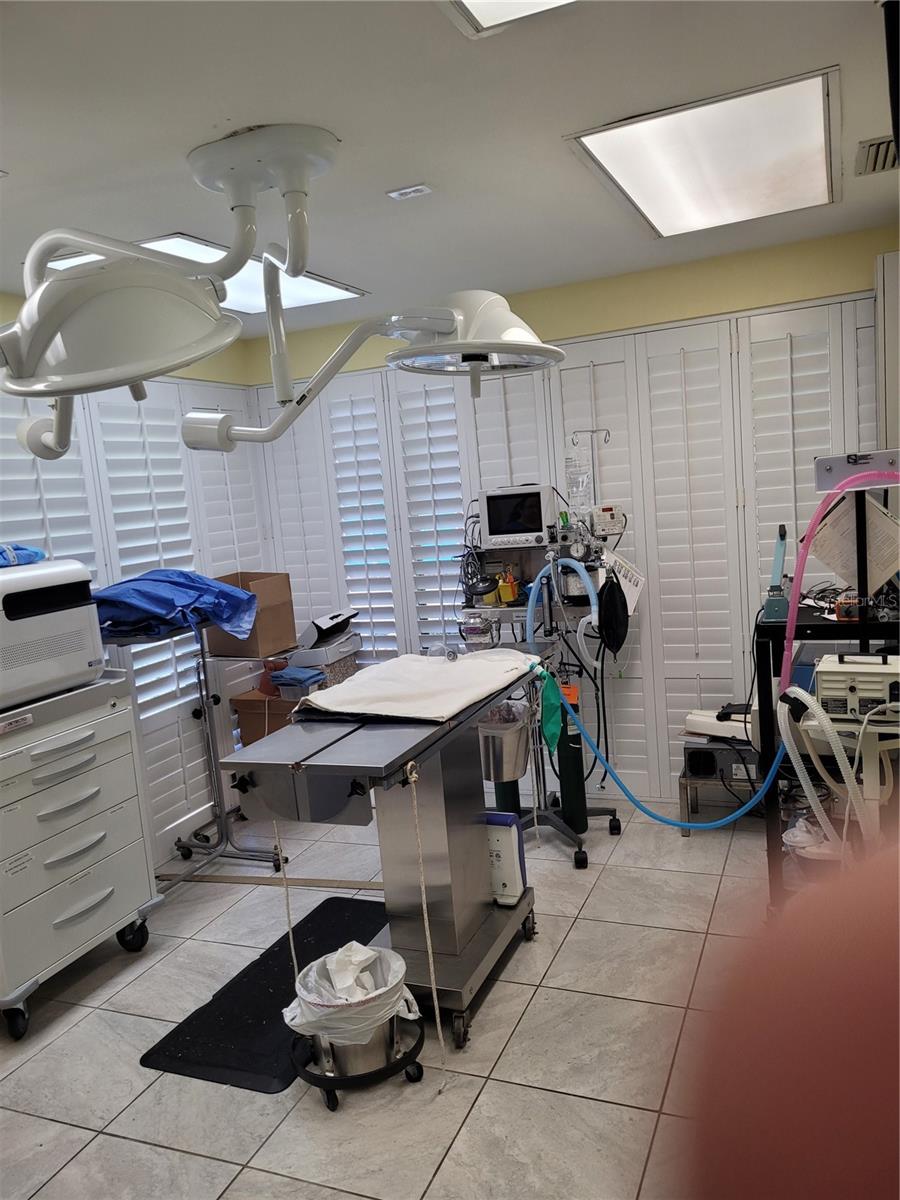 HUNTINGTON OFFICE PARK - Commercial Sale