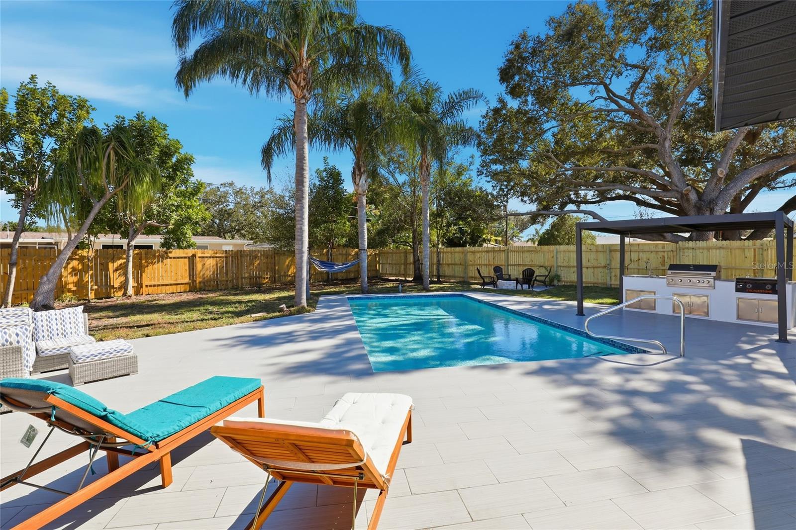 SOUTH GATE RIDGE 04 - Residential