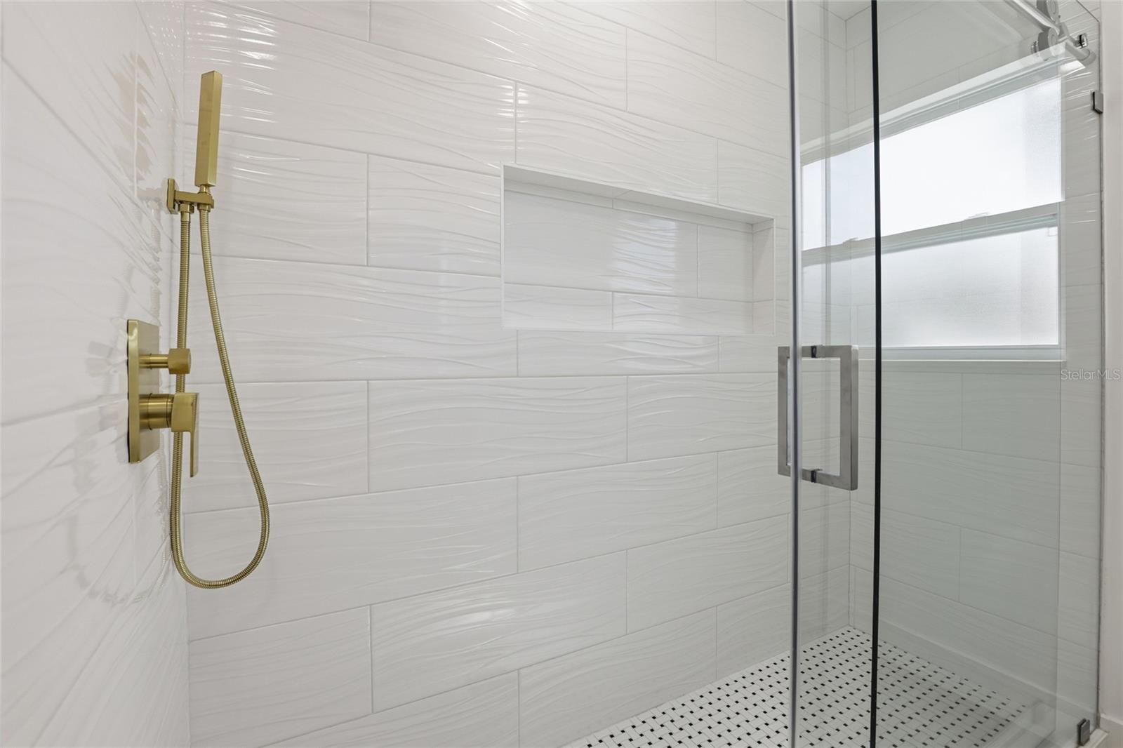 SOUTH GATE RIDGE 04 - Residential