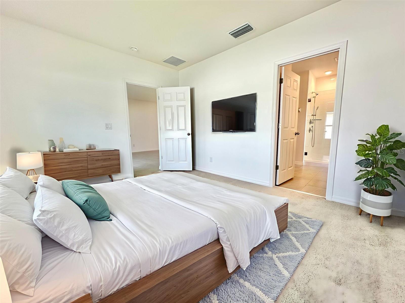 TRINITY LAKE PHASE 3 - Residential Lease