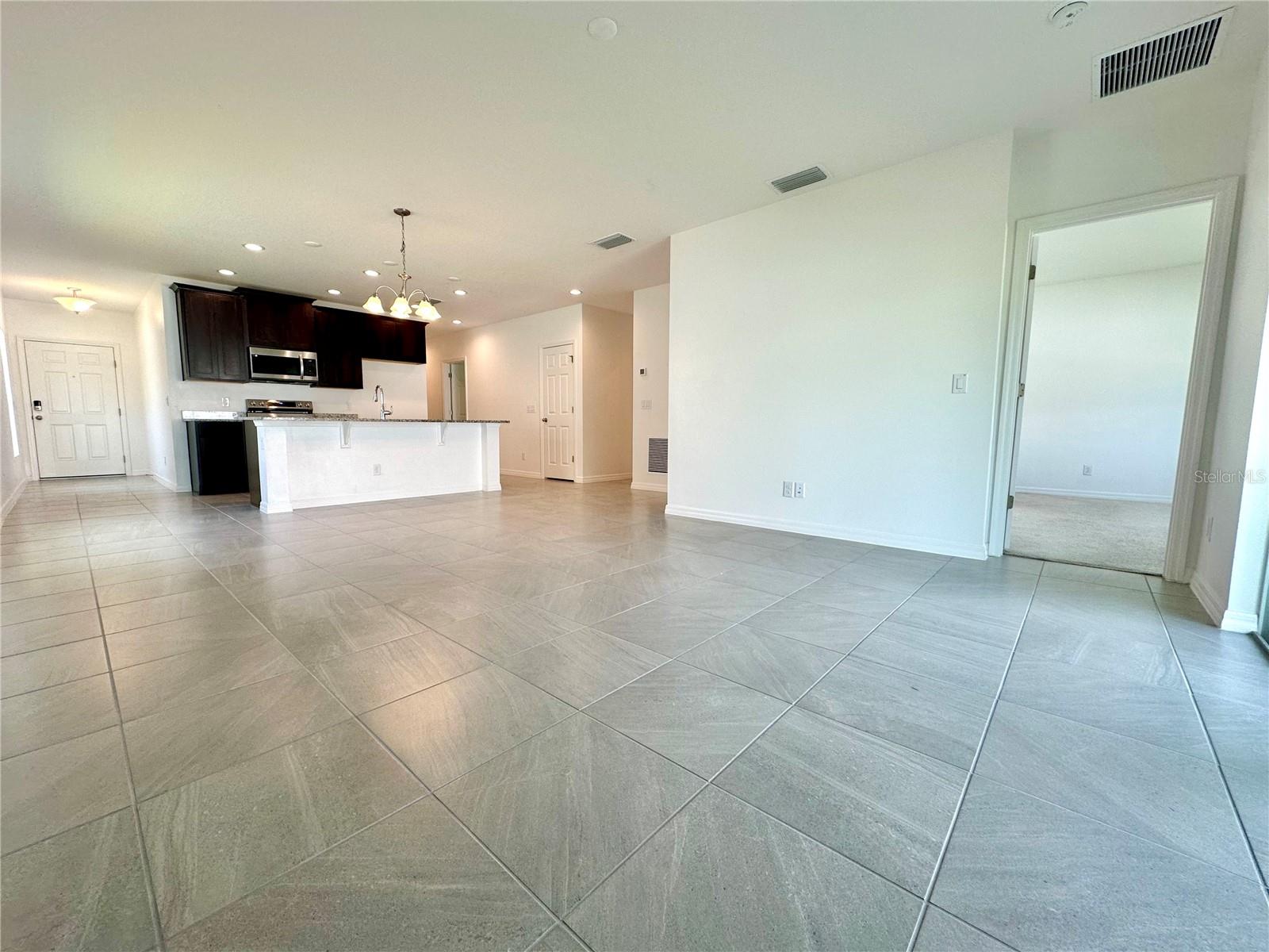 TRINITY LAKE PHASE 3 - Residential Lease