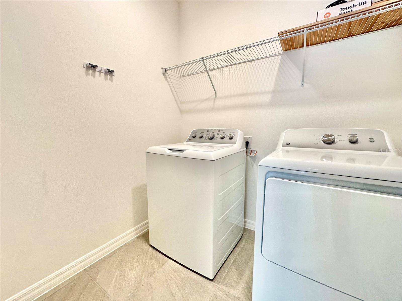 TRINITY LAKE PHASE 3 - Residential Lease