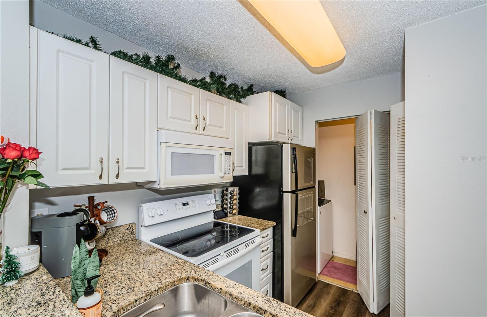 THE LANDINGS OF TAMPA A CONDOM - Residential