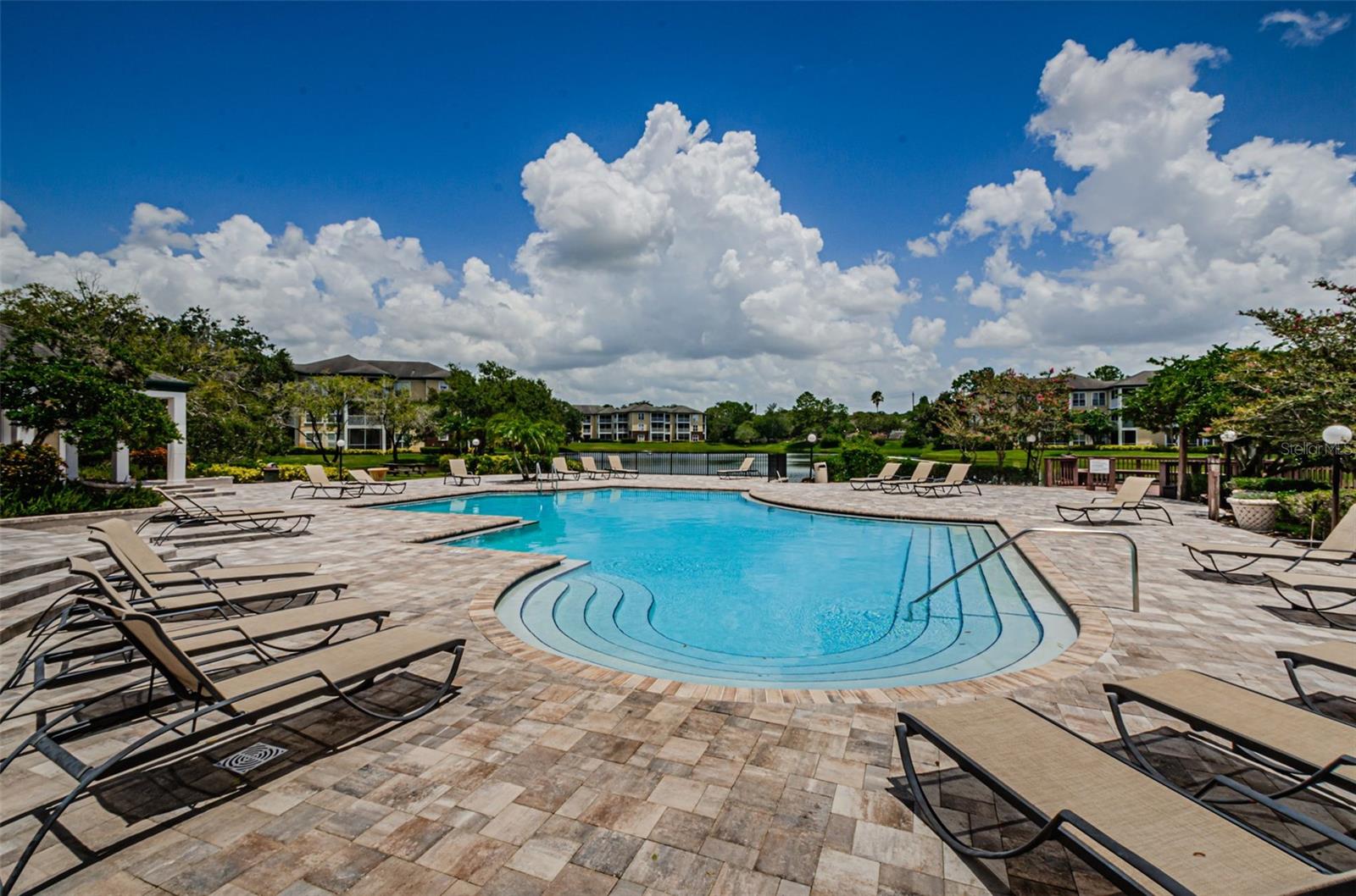 THE LANDINGS OF TAMPA A CONDOM - Residential