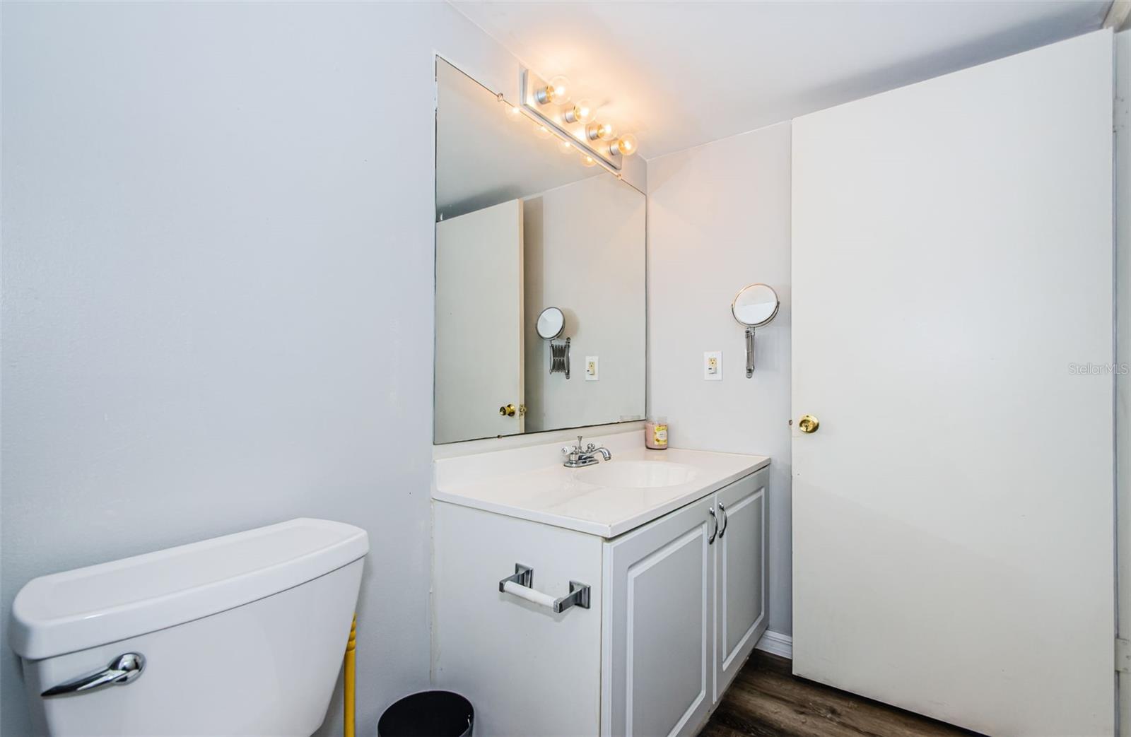 THE LANDINGS OF TAMPA A CONDOM - Residential