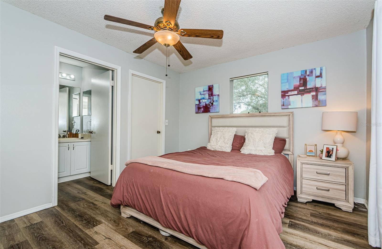 THE LANDINGS OF TAMPA A CONDOM - Residential