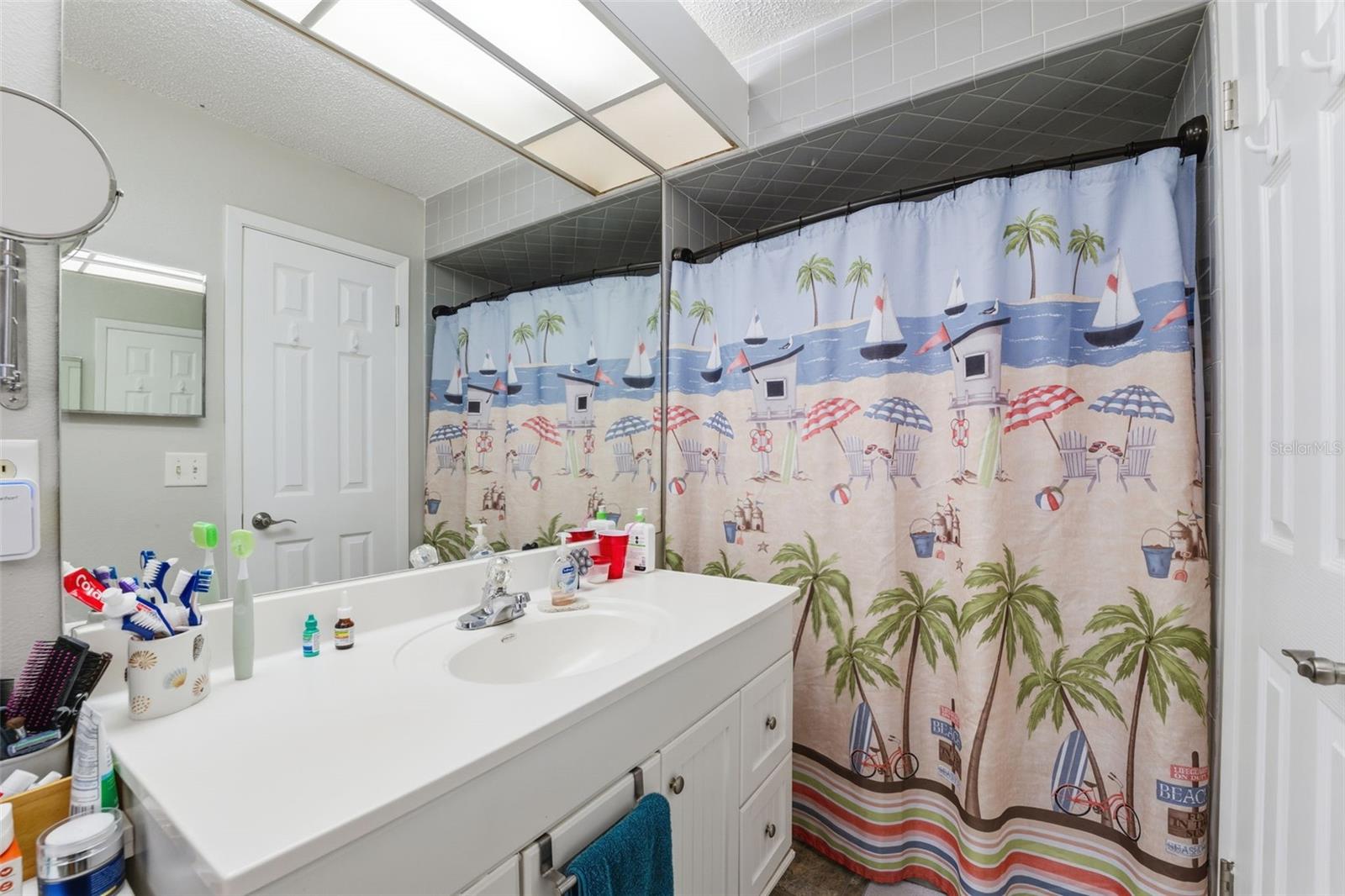 FOREST OAKS UNIT SIX - Residential