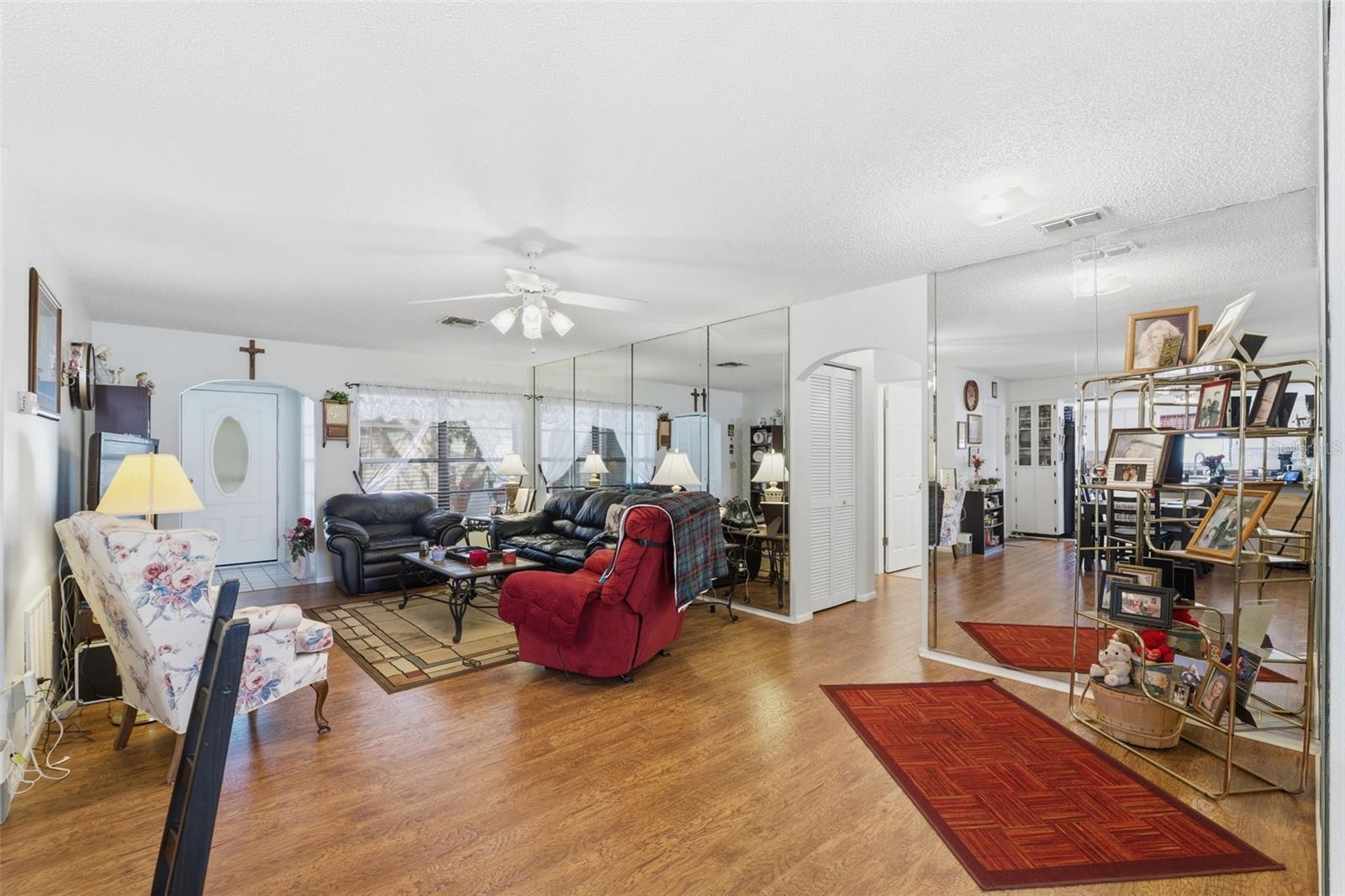 FOREST OAKS UNIT SIX - Residential