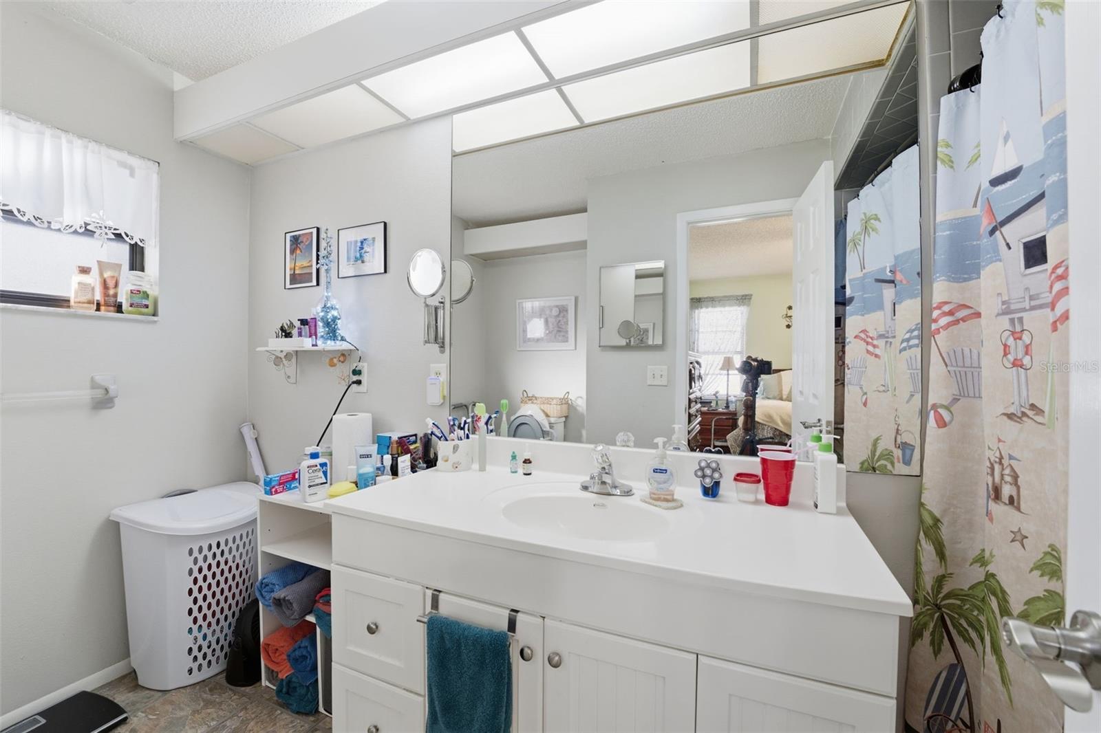 FOREST OAKS UNIT SIX - Residential