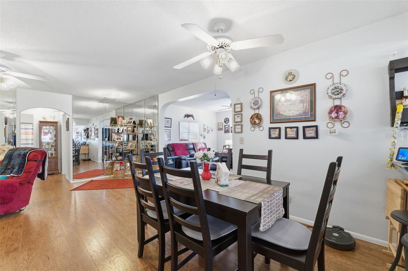 FOREST OAKS UNIT SIX - Residential