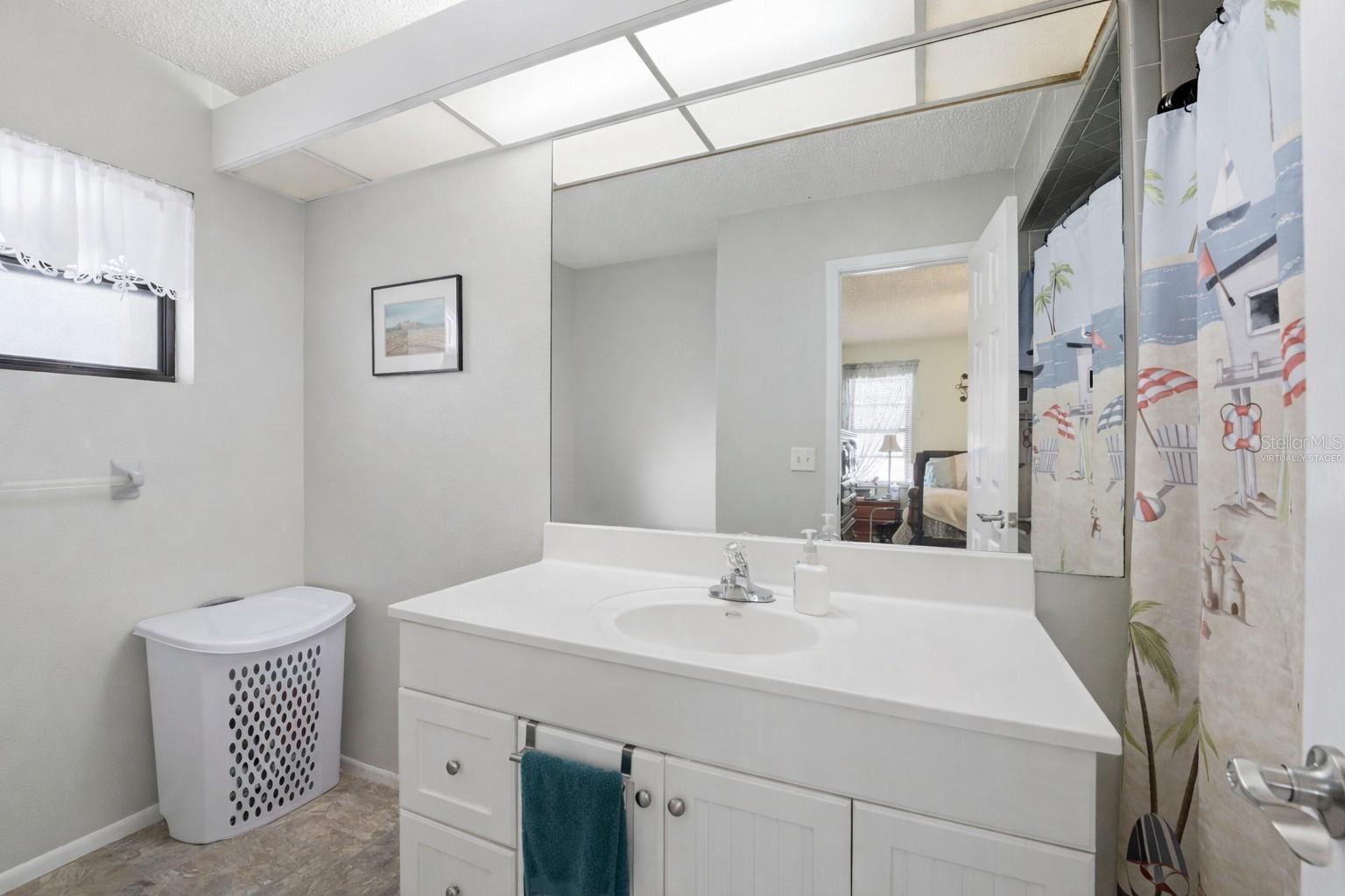 FOREST OAKS UNIT SIX - Residential