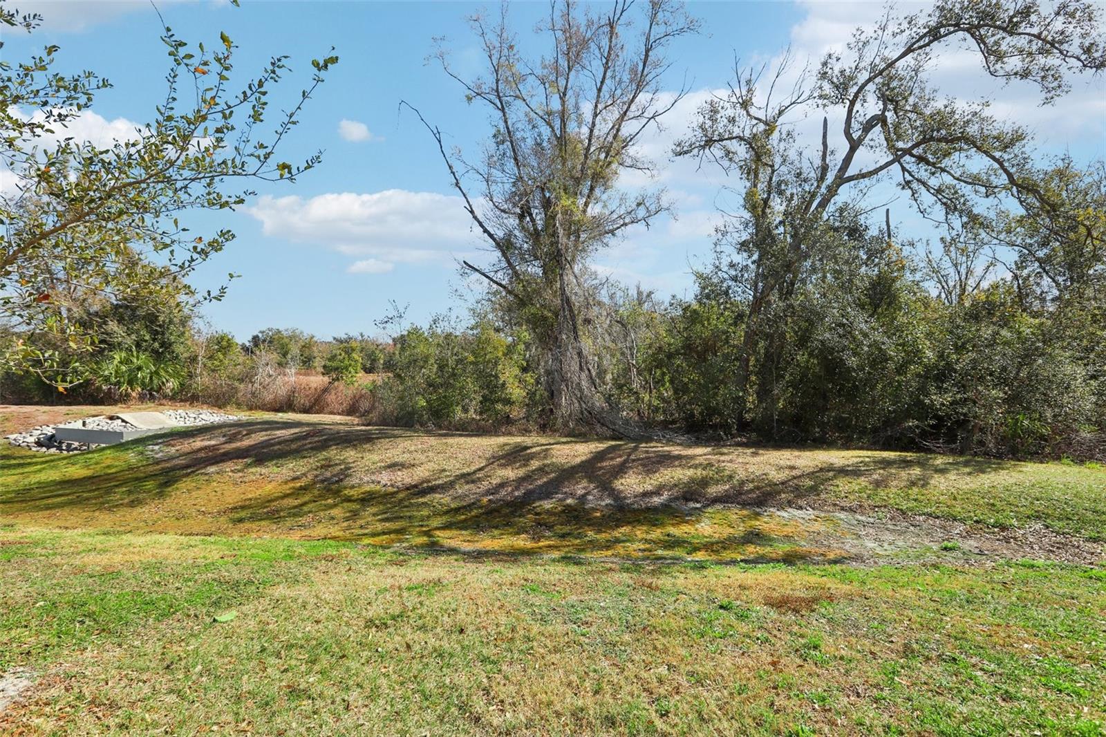 WILLOW SQUARE TWNHMS - Residential