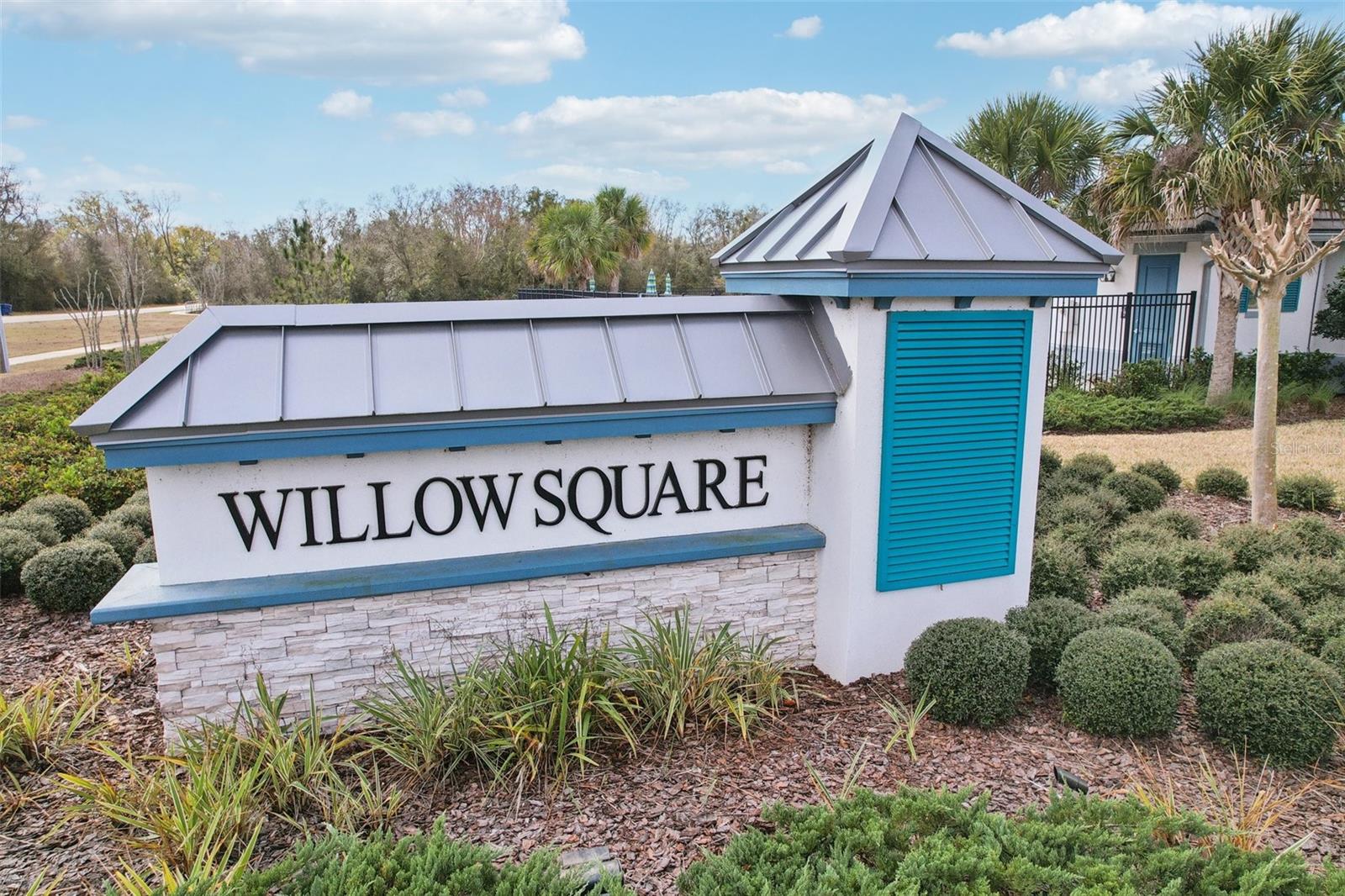 WILLOW SQUARE TWNHMS - Residential