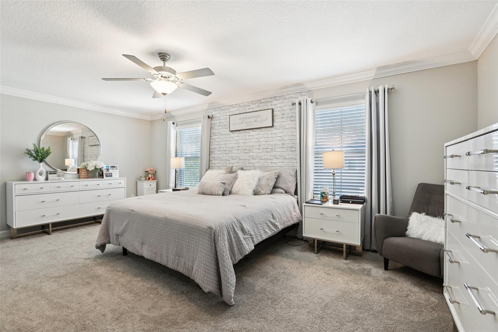 WILLOW SQUARE TWNHMS - Residential