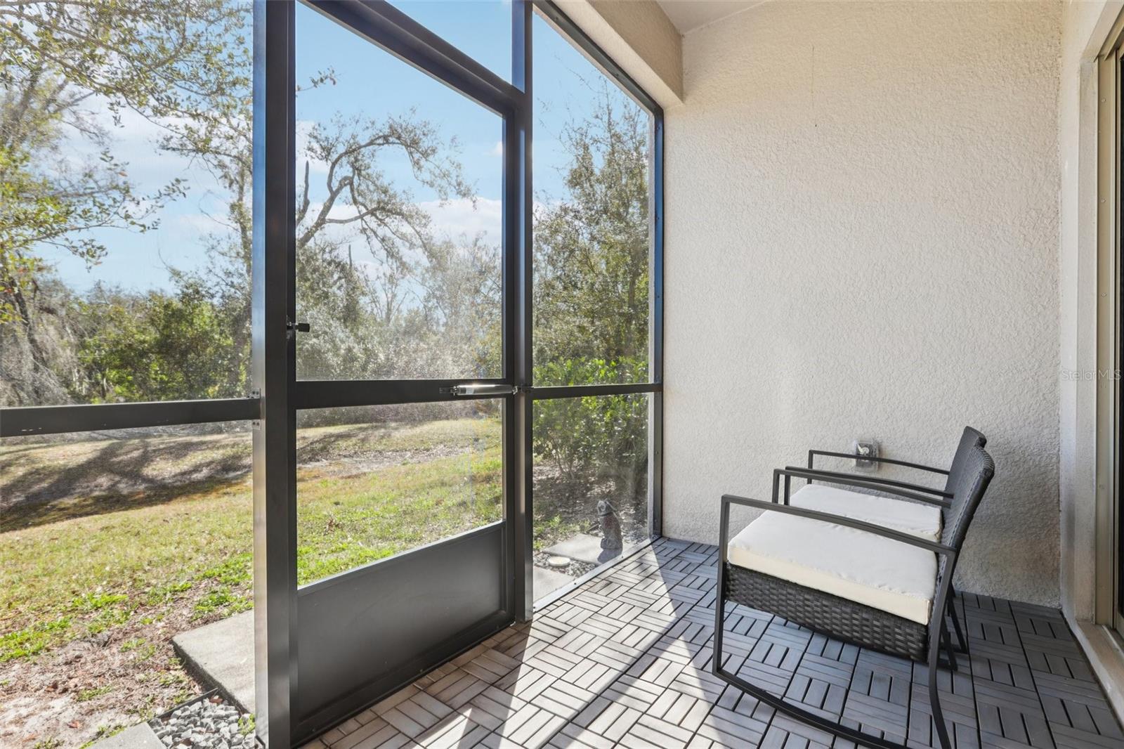 WILLOW SQUARE TWNHMS - Residential