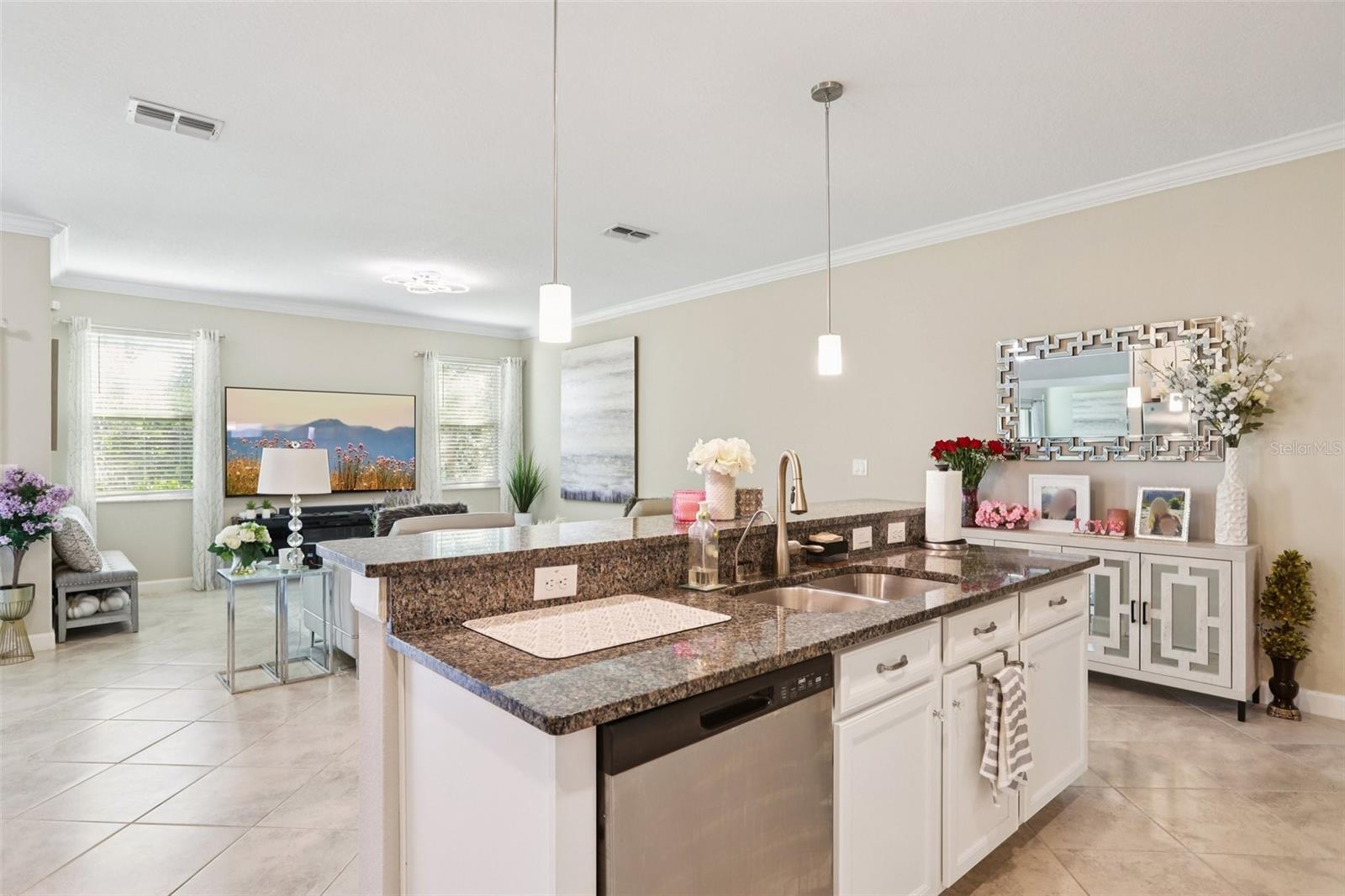 WILLOW SQUARE TWNHMS - Residential