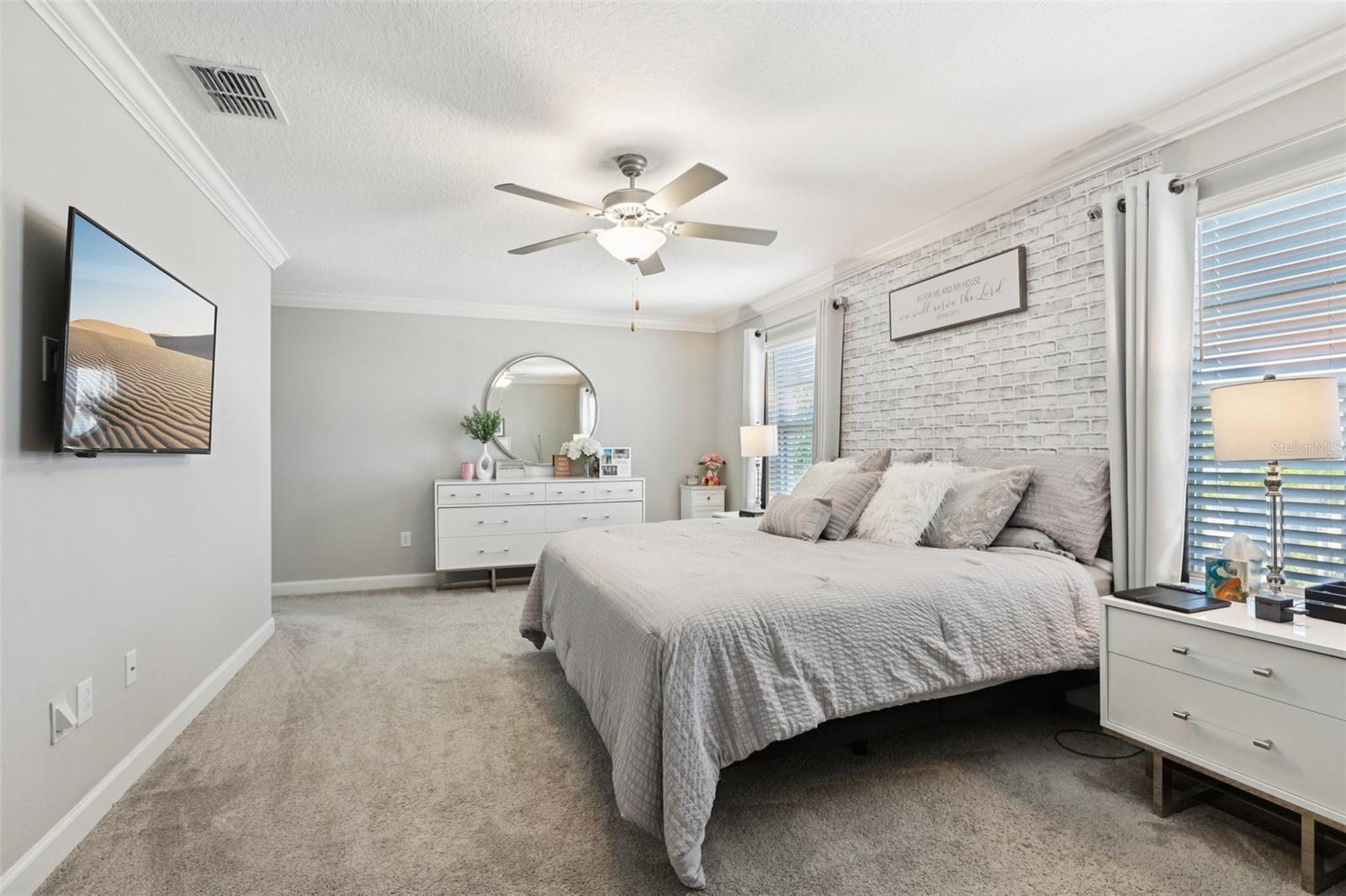 WILLOW SQUARE TWNHMS - Residential