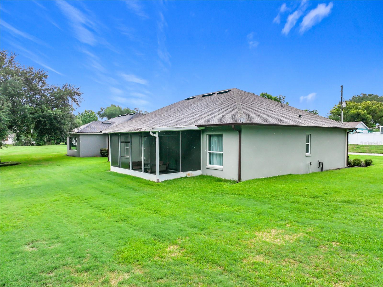 GENEVA MANOR 50 46 - Residential