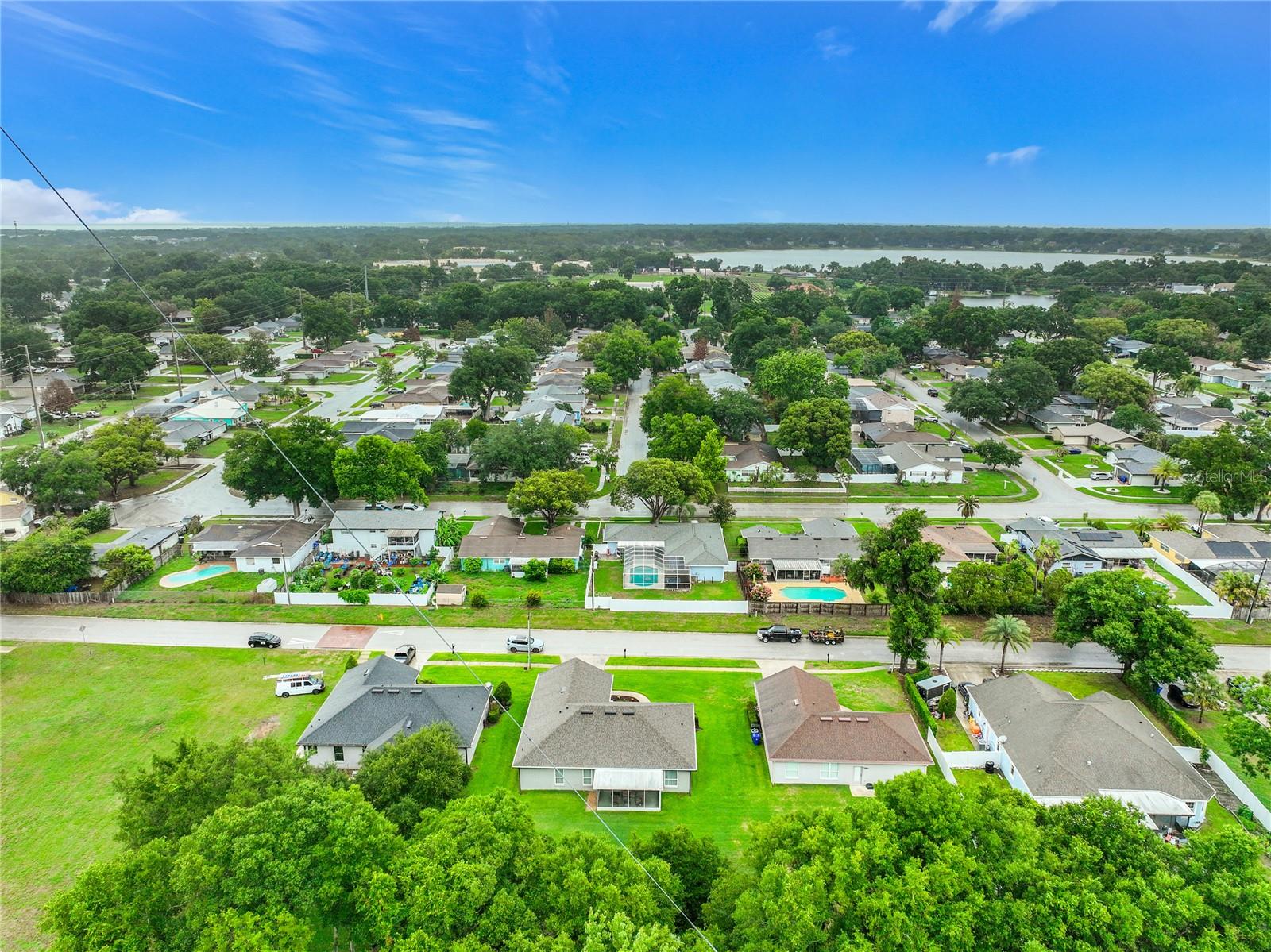 GENEVA MANOR 50 46 - Residential