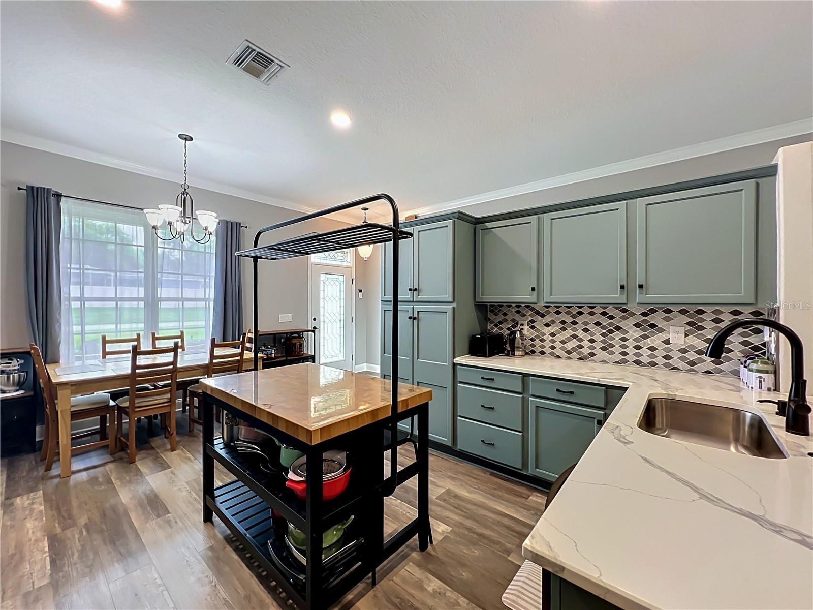 GENEVA MANOR 50 46 - Residential