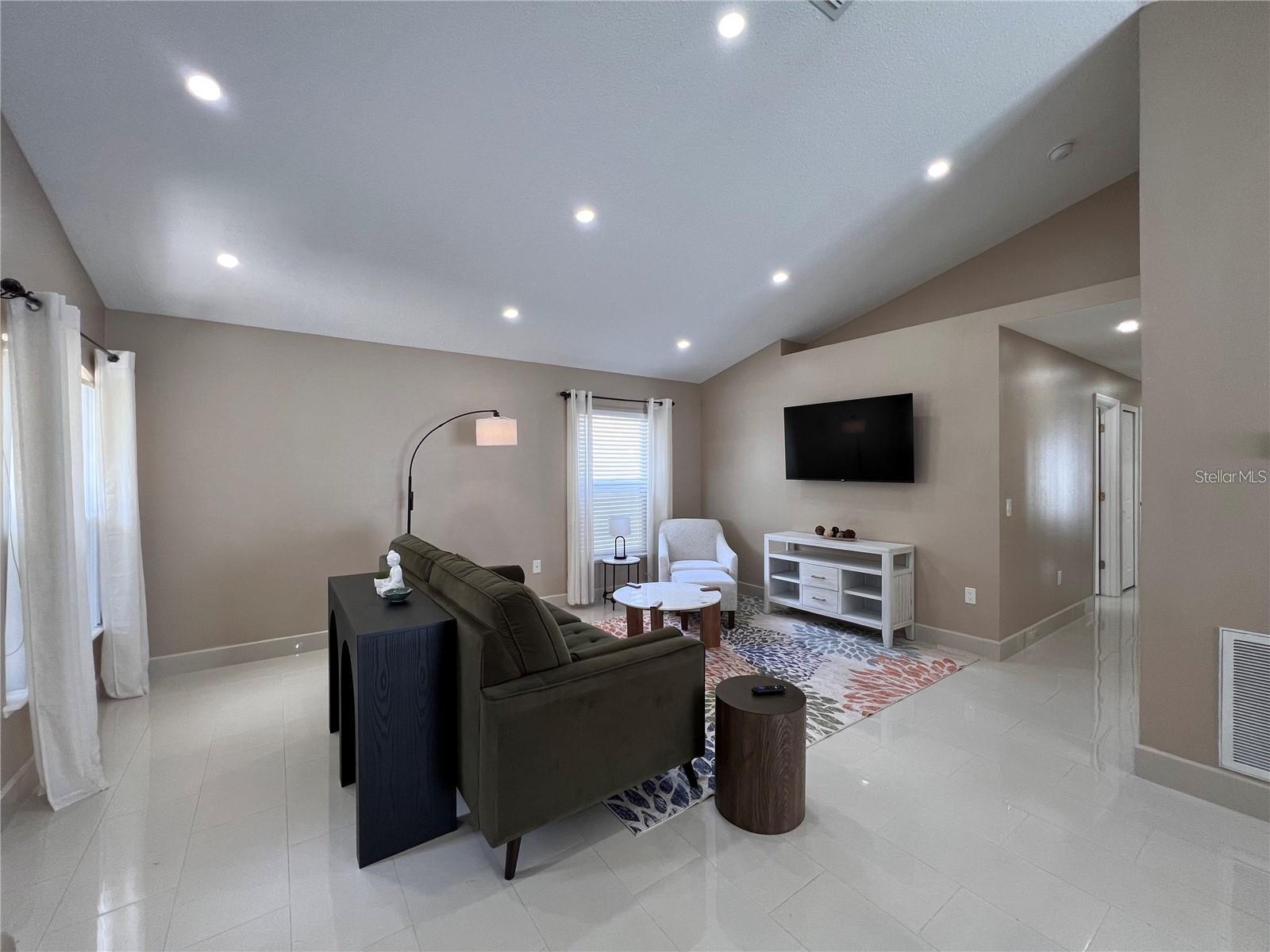 PINE RIDGE - Residential Lease