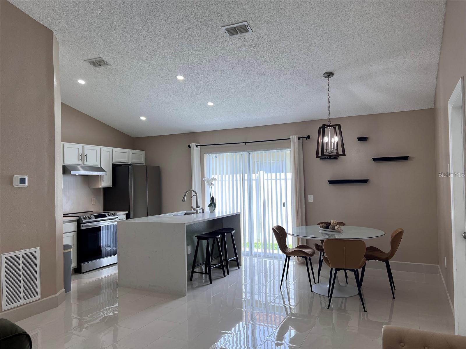 PINE RIDGE - Residential Lease