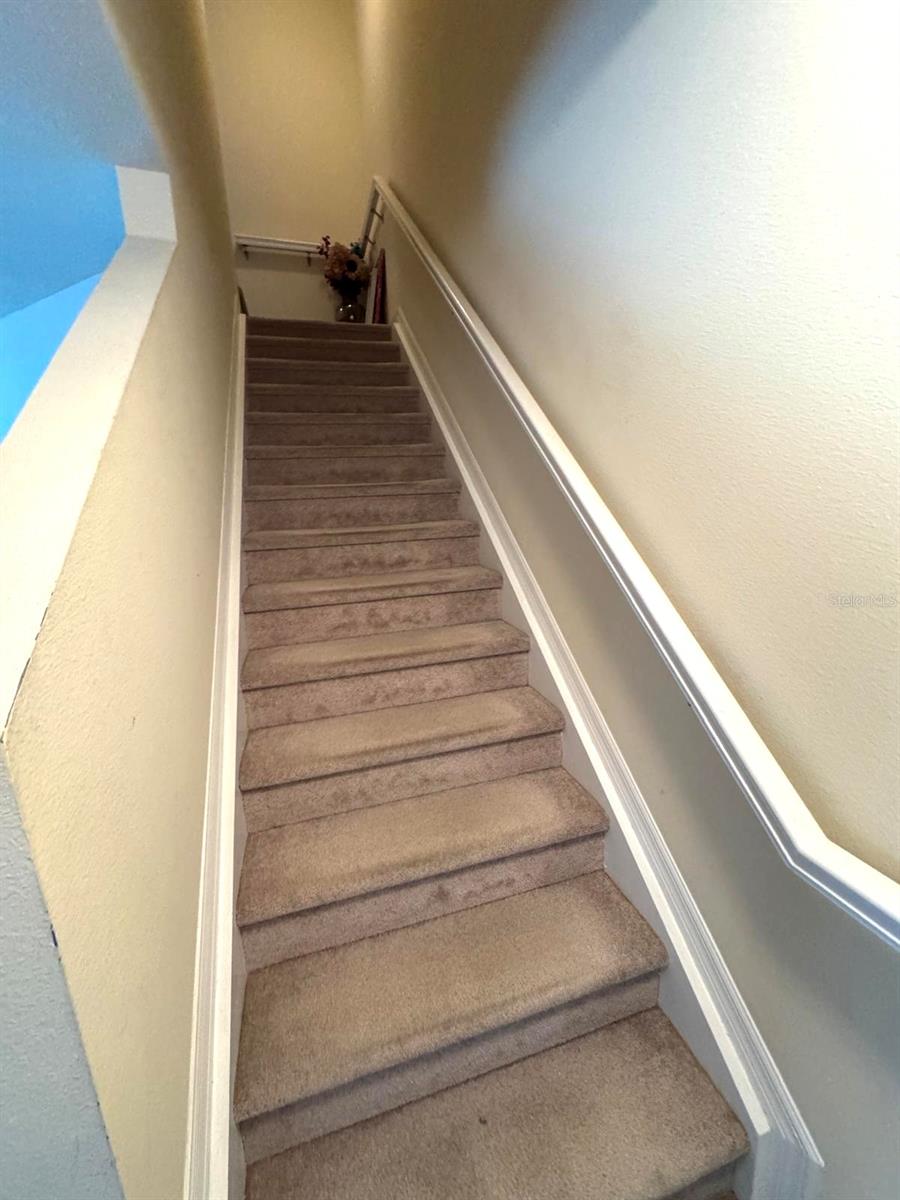 LAKESIDE VILLAGE TOWNHOME - Residential Lease