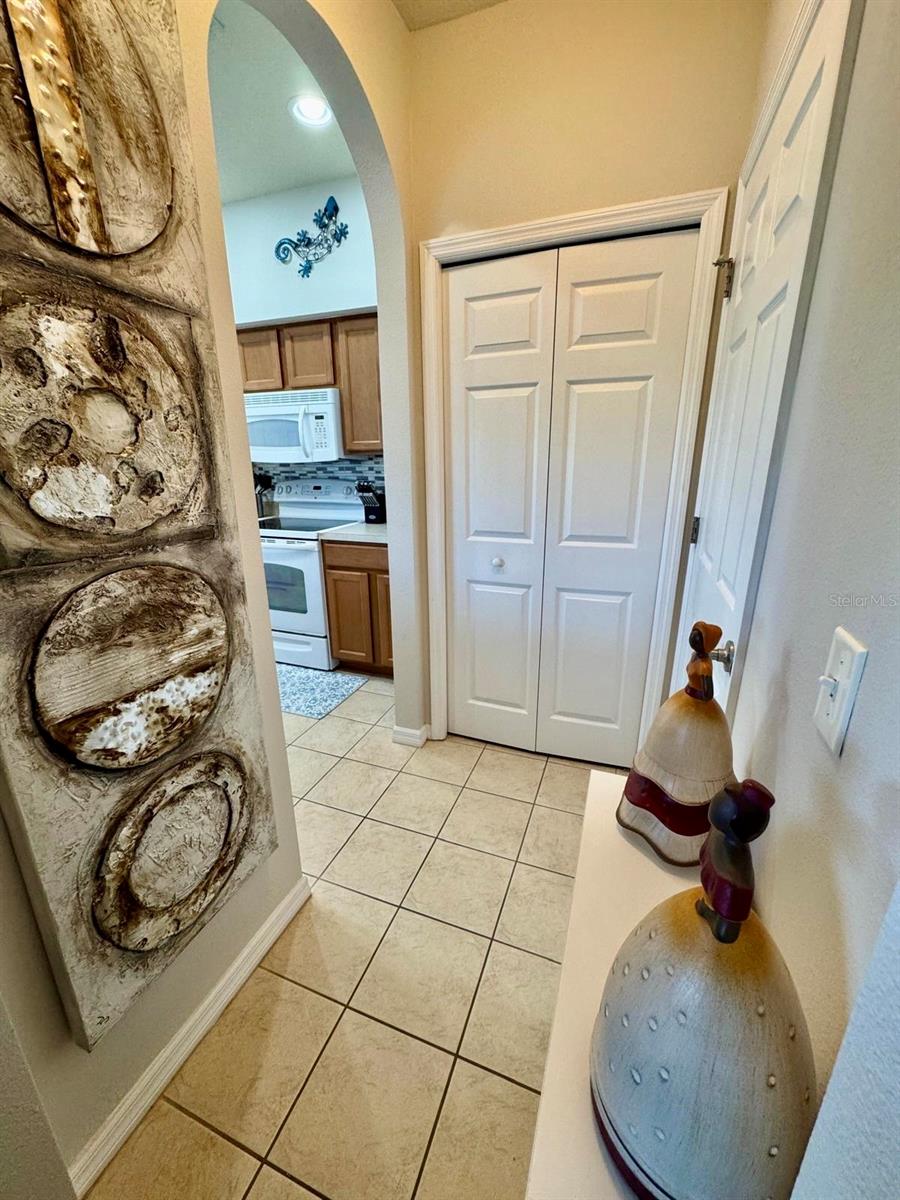 LAKESIDE VILLAGE TOWNHOME - Residential Lease